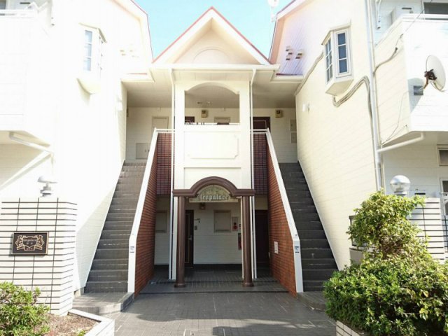 レオパレス松田 111|神戸市垂水区仲田(JR山陽本線垂水駅)のアパート外観 レオパレス松田 111|神戸市垂水区仲田(JR山陽本線垂水駅)のアパート外観