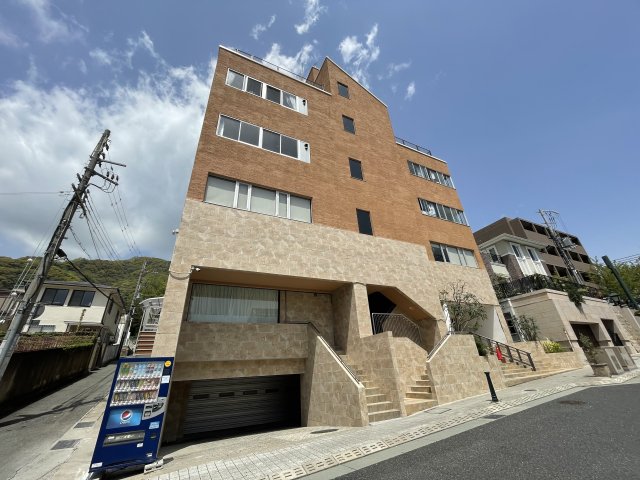 サンビルダー北野ザベース 101|神戸市中央区北野町(JR東海道本線(近畿)三ノ宮駅)のマンション外観 サンビルダー北野ザベース 101|神戸市中央区北野町(JR東海道本線(近畿)三ノ宮駅)のマンション外観