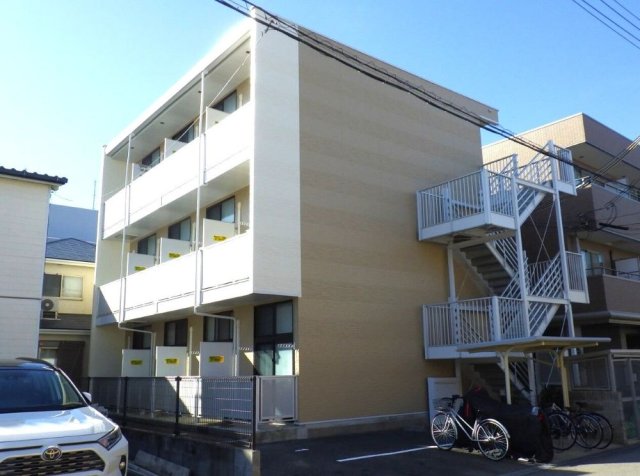レオパレスアルカイック 101|尼崎市西長洲町(阪神本線尼崎駅)のマンション外観 レオパレスアルカイック 101|尼崎市西長洲町(阪神本線尼崎駅)のマンション外観