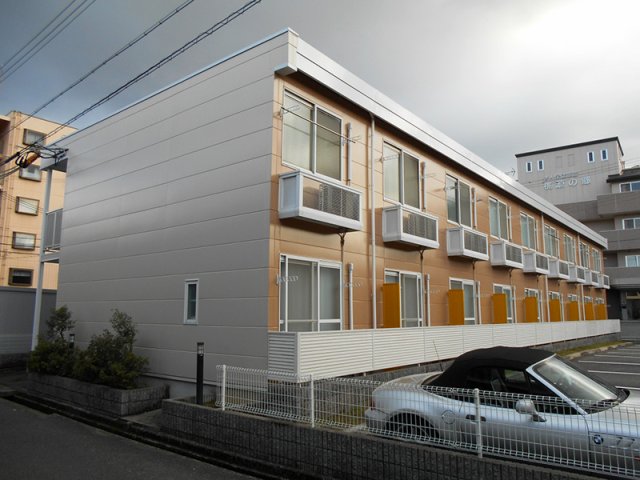 レオパレスM-1 102|神戸市北区有野中町(神戸電鉄三田線田尾寺駅)のアパート外観 レオパレスM-1 102|神戸市北区有野中町(神戸電鉄三田線田尾寺駅)のアパート外観