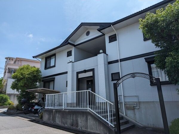 メゾン桃山台 201|神戸市垂水区桃山台(JR山陽本線垂水駅)のアパート外観 メゾン桃山台 201|神戸市垂水区桃山台(JR山陽本線垂水駅)のアパート外観