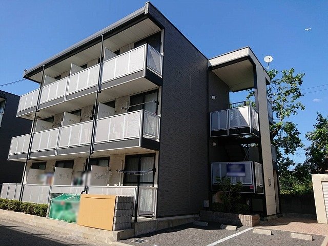 レオパレスリバーウエスト B 304|尼崎市常光寺(阪神本線杭瀬駅)のマンション外観 レオパレスリバーウエスト B 304|尼崎市常光寺(阪神本線杭瀬駅)のマンション外観