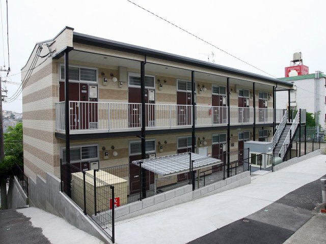 レオパレスヒルデナー ハイム 102|神戸市垂水区高丸(JR山陽本線垂水駅)のアパート外観 レオパレスヒルデナー ハイム 102|神戸市垂水区高丸(JR山陽本線垂水駅)のアパート外観