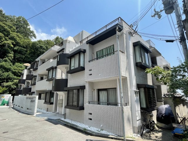 シティハイツ諏訪山 101|神戸市中央区山本通(神戸市営地下鉄線県庁前駅)のマンション間取 シティハイツ諏訪山 101|神戸市中央区山本通(神戸市営地下鉄線県庁前駅)のマンション間取