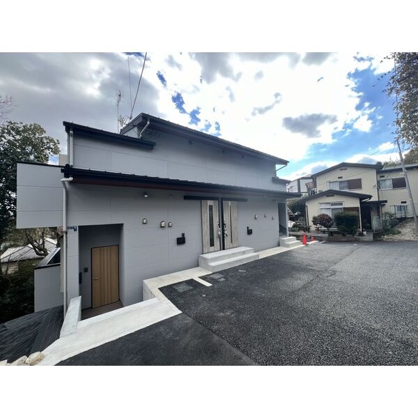 宝塚市中山荘園の賃貸
