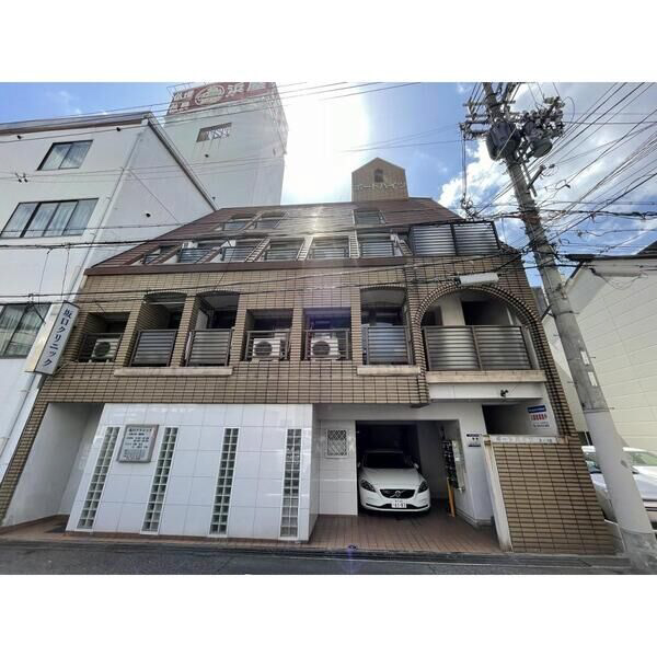 坂口ポートハイツ|神戸市中央区元町通(神戸高速線花隈駅)のアパート外観 坂口ポートハイツ|神戸市中央区元町通(神戸高速線花隈駅)のアパート外観